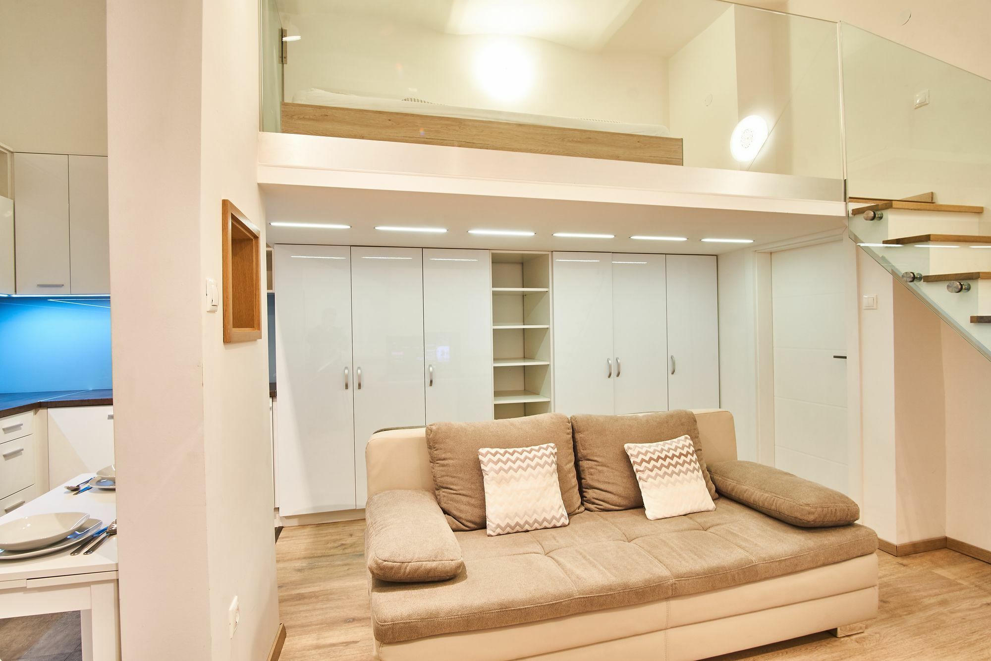 V27 Apartment | Hostaid Budapest Bagian luar foto