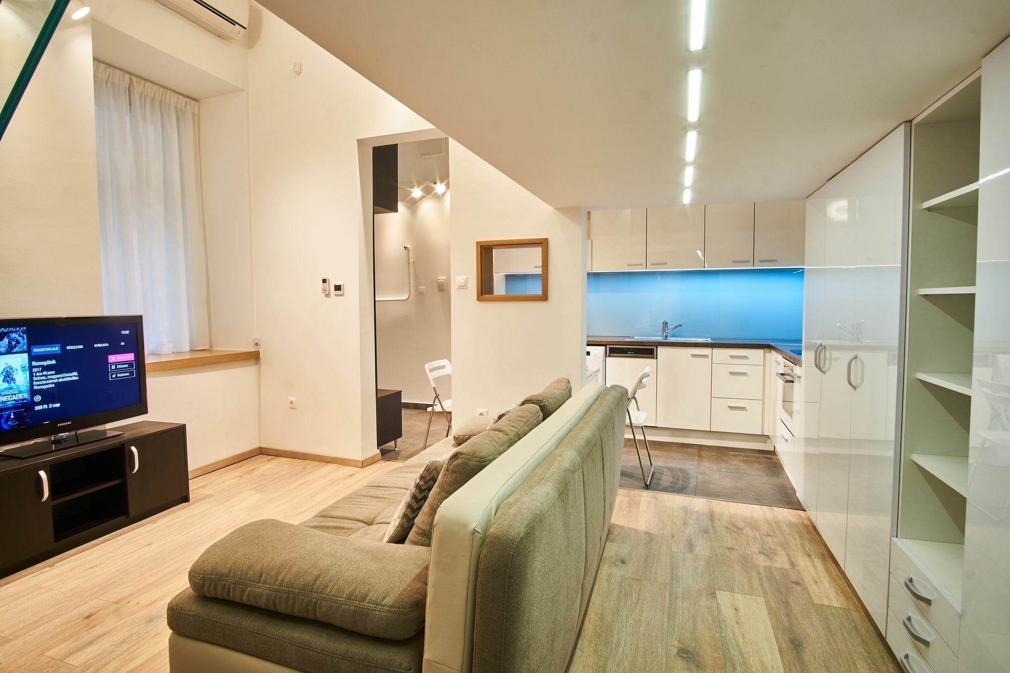 V27 Apartment | Hostaid Budapest Bagian luar foto